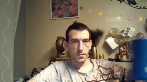 Snapshot of belgianboy33 chatting on 12-10-24, 02:27 Dreamcock online show from 12-10-24, 02:27
