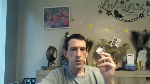 Snapshot of belgianboy33 chatting on 12-19-24, 10:02 Dreamcock online show from 12-19-24, 10:02