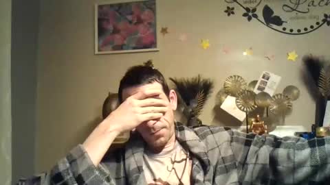 Snapshot of belgianboy33 chatting on 12-30-24, 03:47 Dreamcock online show from 12-30-24, 03:47