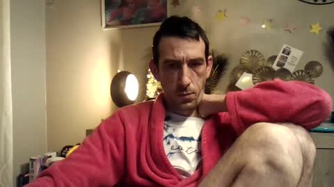 Snapshot of belgianboy33 chatting on 12-31-24, 05:55 Dreamcock online show from 12-31-24, 05:55