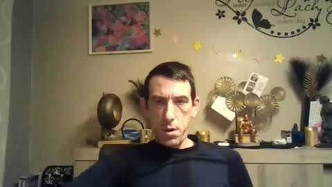 Snapshot of belgianboy33 chatting on 01-08-25, 03:29 Dreamcock online show from 01-08-25, 03:29