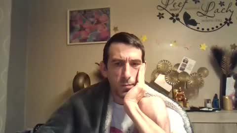 Snapshot of belgianboy33 chatting on 01-10-25, 12:38 Dreamcock online show from 01-10-25, 12:38