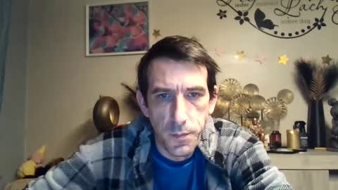 Snapshot of belgianboy33 chatting on 03-10-25, 05:33 Dreamcock online show from 03-10-25, 05:33