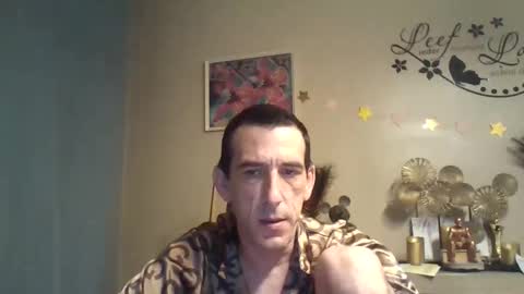 Snapshot of belgianboy33 chatting on 09-09-25, 03:17 Dreamcock online show from 09-09-25, 03:17