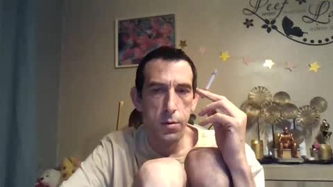 Snapshot of belgianboy33 chatting on 10-02-25, 02:18 Dreamcock online show from 10-02-25, 02:18