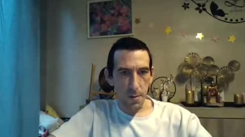 Snapshot of belgianboy33 chatting on 10-23-25, 06:56 Dreamcock online show from 10-23-25, 06:56