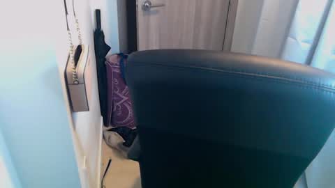 Snapshot of belindaacosta chatting on 12-17-24, 05:04 Belinda online show from 12-17-24, 05:04