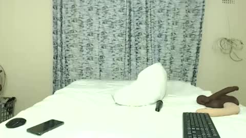 Snapshot of belindaxxxx chatting on 02-16-26, 04:19 belindaxxxx online show from 02-16-26, 04:19