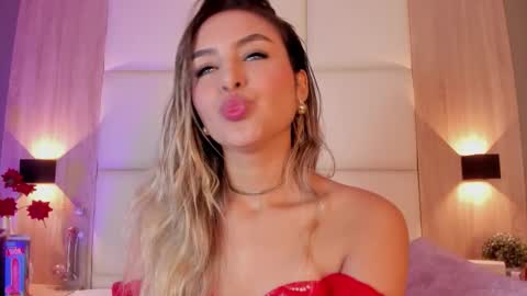 Bella cam online show from 03-19-26, 07:51