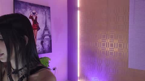 Snapshot of bella19__ chatting on 12-15-25, 08:57 bella19 online show from 12-15-25, 08:57