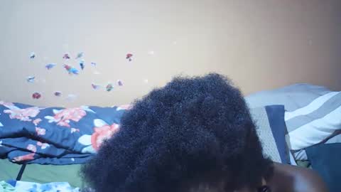 Bella online show from 11-21-25, 03:38