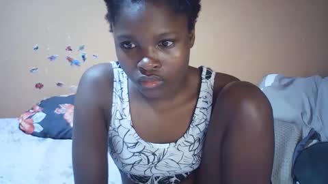 Bella online show from 11-28-25, 02:03