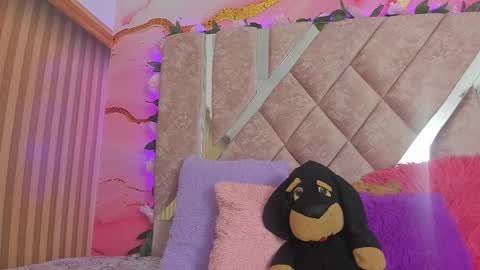 Melanie  online show from 02-28-26, 10:27