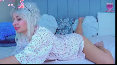 Bella online show from 11-27-25, 07:43