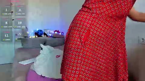 Snapshot of bella_bon1ta chatting on 06-30-26, 05:58 Bella online show from 06-30-26, 05:58