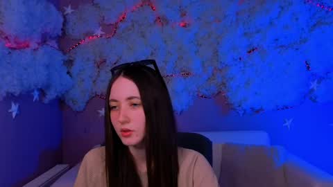 Bella online show from 04-01-26, 01:01