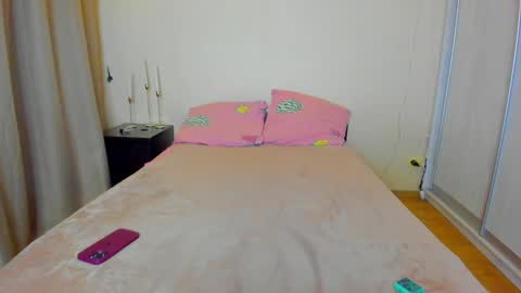 Snapshot of bella_foryou chatting on 12-28-24, 12:57 NastyaThere are legends that in this room all your wishes can come true Private is Open online show from 12-28-24, 12:57