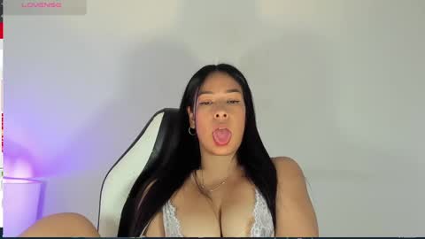 Laura online show from 02-24-25, 06:58