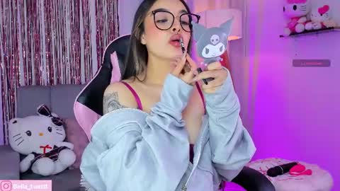 Snapshot of bella_hunteer chatting on 06-15-26, 04:36 bella igbella hunttt online show from 06-15-26, 04:36