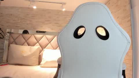  BELLA  online show from 03-02-26, 05:08