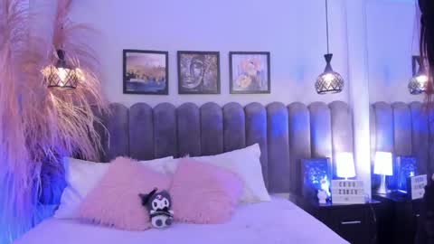 bella_peach_ online show from 04-23-26, 03:08