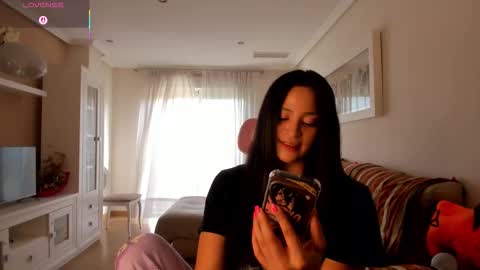 bella_pocahontas3 online show from 10-13-25, 03:12