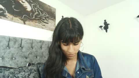 Bella online show from 04-05-26, 01:36