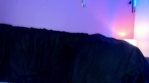 Snapshot of bella_ponce1 chatting on 11-11-25, 03:23 Bella Ponce online show from 11-11-25, 03:23