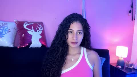 Snapshot of bella_ponce1 chatting on 11-23-25, 02:50 Bella Ponce online show from 11-23-25, 02:50