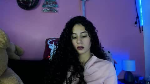 Snapshot of bella_ponce1 chatting on 12-02-25, 02:45 Bella Ponce online show from 12-02-25, 02:45