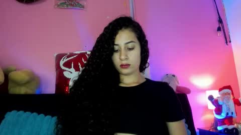 Snapshot of bella_ponce1 chatting on 12-13-25, 07:53 Bella Ponce online show from 12-13-25, 07:53