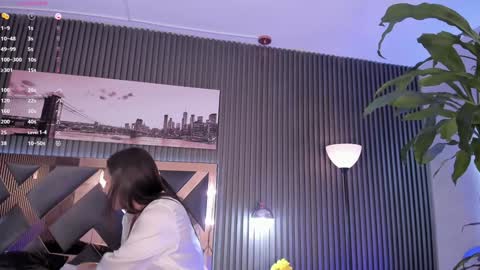 Snapshot of bella_raiderr chatting on 12-10-24, 06:01 isabella online show from 12-10-24, 06:01