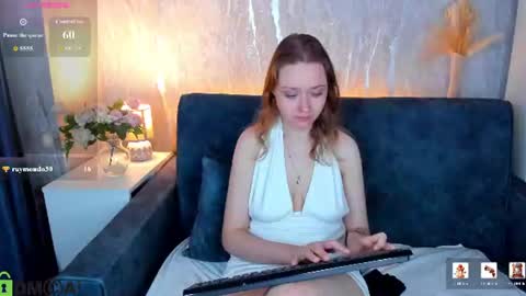 Snapshot of bella_ramsi chatting on 07-11-26, 01:08 Linda Bella online show from 07-11-26, 01:08