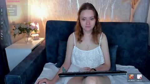 Snapshot of bella_ramsi chatting on 07-14-26, 02:05 Linda Bella online show from 07-14-26, 02:05