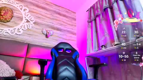     online show from 09-26-25, 04:44