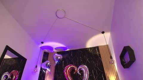     online show from 02-19-26, 08:38