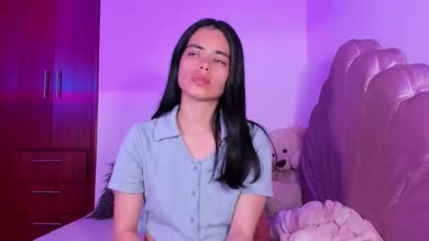 Valeria Model Independent online show from 11-21-25, 05:39