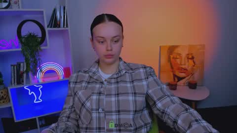 Snapshot of bella_sunshine1 chatting on 03-23-26, 12:42 alexa online show from 03-23-26, 12:42