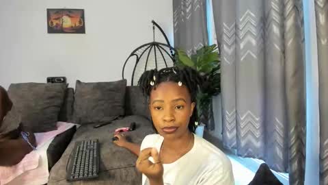 Bella sweetpea online show from 06-01-26, 04:58