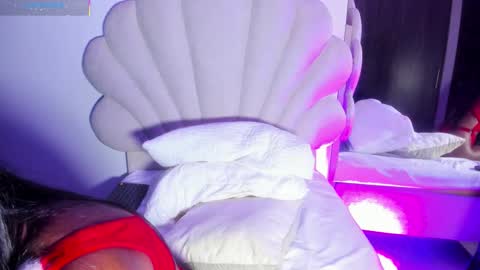 Bella Dajud online show from 12-20-25, 02:40