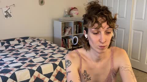 Snapshot of bellababy444 chatting on 01-28-25, 05:14 bellababy444 online show from 01-28-25, 05:14