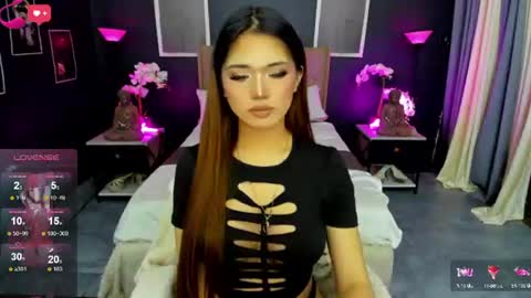 Bella online show from 06-13-26, 05:44