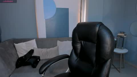  Bella C  online show from 12-18-25, 12:33