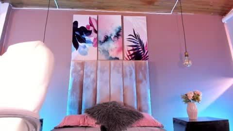 Snapshot of bellaclaiir chatting on 11-20-25, 04:40 Bella Clair online show from 11-20-25, 04:40