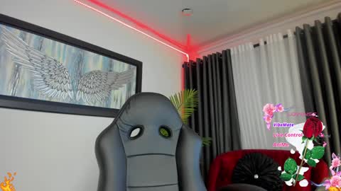 Snapshot of belladiamond18 chatting on 01-31-25, 04:14 TELL ME GODDESS NEXT Transmission 01122024 9PM TO 4AMColombian hour THANKS Follow me online show from 01-31-25, 04:14