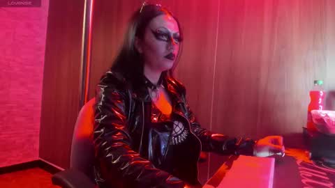belladona_trix online show from 12-21-25, 07:54