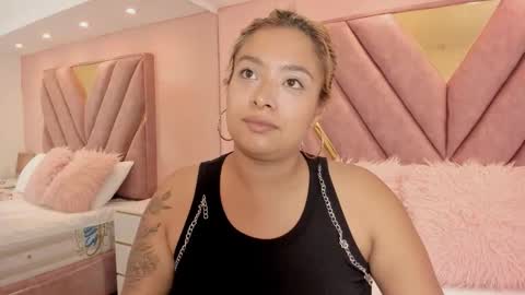 bellalumi online show from 11-05-25, 02:44