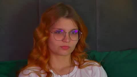 BellaMarebelle online show from 10-05-25, 04:22