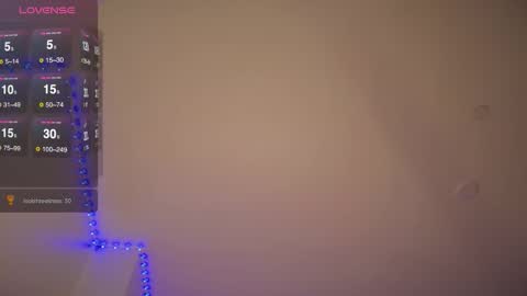 Snapshot of bellamonroee chatting on 12-01-25, 04:28 Bella Monroe online show from 12-01-25, 04:28