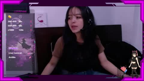 Snapshot of bellamoteluna chatting on 11-14-25, 03:05 Bella Monteluna online show from 11-14-25, 03:05